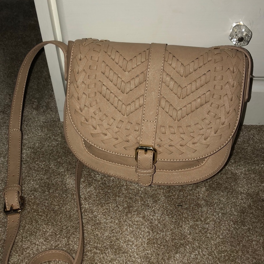 francesca’s crossbody NEW WITHOUT TAGS